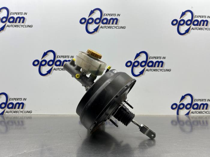 Usagé Servo frein Subaru Forester (SG) 2.0 16V X Prix € 100,00 Règlement à la marge proposé par Gebr Opdam B.V.