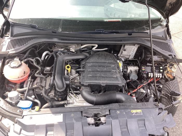 Gebrauchte Getriebe Skoda Fabia III Combi (NJ5) 1.0 TSI 12V Preis auf Anfrage angeboten von Gebr Opdam B.V.