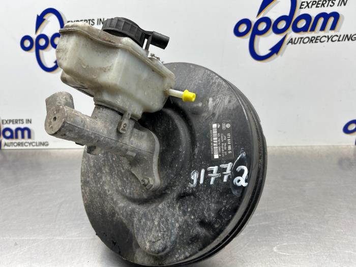 Usagé Servo frein Volkswagen Caddy III (2KA,2KH,2CA,2CH) 2.0 SDI Prix € 125,00 Règlement à la marge proposé par Gebr Opdam B.V.