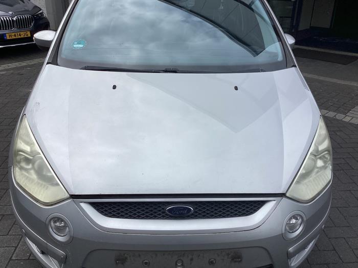 Używane Maska Ford S-Max (GBW) 2.0 16V Cena € 100,00 Procedura marży oferowane przez Gebr Opdam B.V.