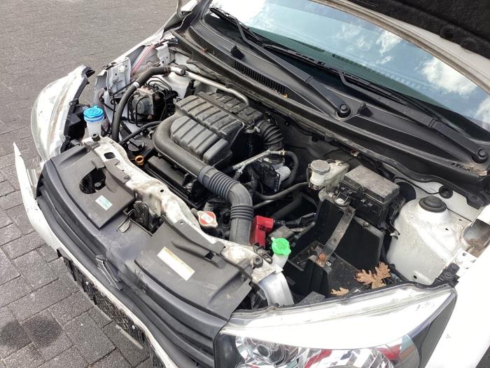 Engine from a Suzuki Celerio (LF) 1.0 12V Dualjet 2019