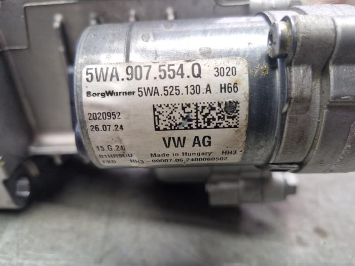 Differential vorne van een Volkswagen Golf VIII (CD1) 2.0 GTI 16V 2024