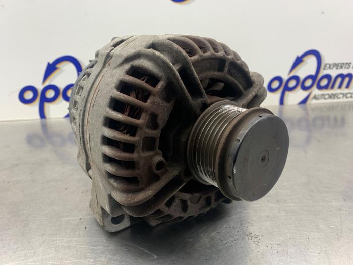 Gebrauchte Dynamo Volvo V40 (VW) 2.0 16V Preis € 75,00 Margenregelung angeboten von Gebr Opdam B.V.