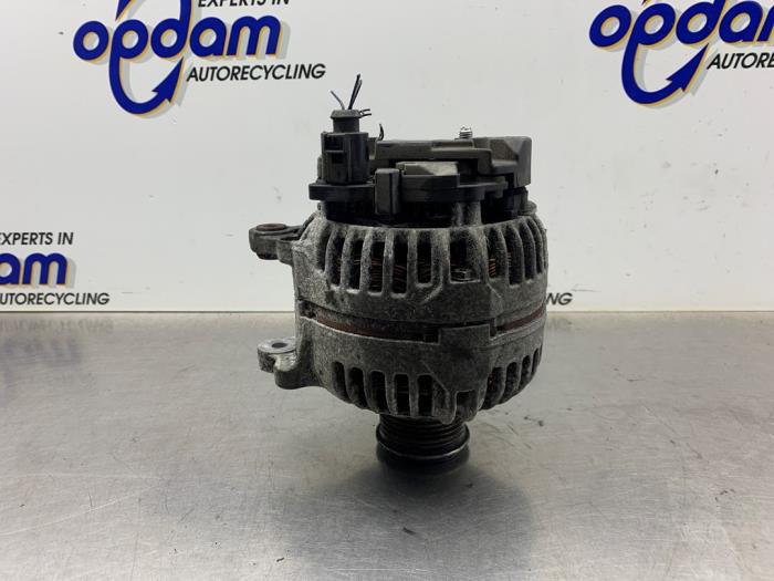 Gebrauchte Dynamo Audi A4 Avant (B7) 1.9 TDI Preis € 80,00 Margenregelung angeboten von Gebr Opdam B.V.