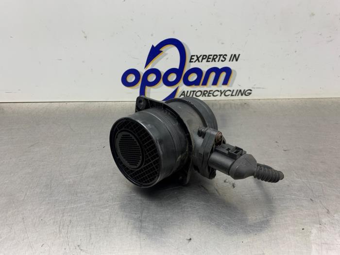 Gebrauchte Luftmassenmesser Audi A4 Avant (B7) 1.9 TDI Preis € 40,00 Margenregelung angeboten von Gebr Opdam B.V.