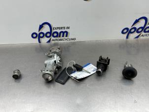Usagé Kit serrure cylindre (complet) Ford Transit Connect 1.8 TDCi 110 Prix € 100,00 Règlement à la marge proposé par Gebr Opdam B.V.