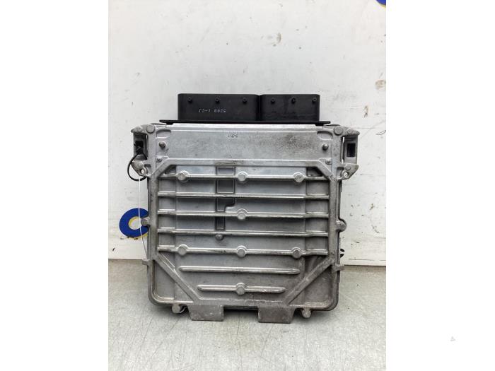 Used Engine management computer Mercedes A (177.0) 2.0 A-250 Turbo 16V Price € 350,00 Margin scheme offered by Gebr Opdam B.V.