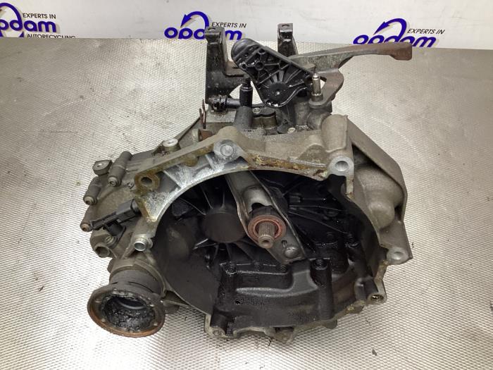 Getriebe van een Skoda Fabia II (5J) 1.2i 12V 2008