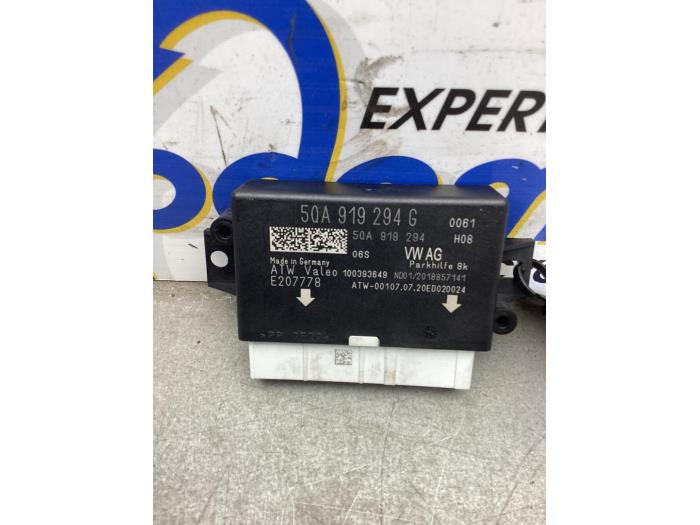 Begagnade PDC-modul Audi A3 Limousine (8VS/8VM) 1.5 35 TFSI 16V Pris € 50,00 Marginaltabell erbjuds av Gebr Opdam B.V.