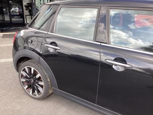 Gebrauchte Tür 4-türig rechts hinten Mini Mini (F55) 1.5 12V Cooper Preis € 400,00 Margenregelung angeboten von Gebr Opdam B.V.