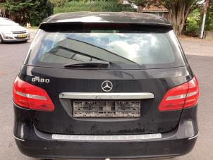Gebrauchte Heckklappe Mercedes B (W246) 1.6 B-180 BlueEFFICIENCY Turbo 16V Preis € 400,00 Margenregelung angeboten von Gebr Opdam B.V.