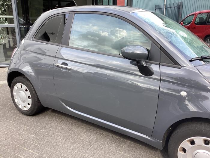 Begagnade Dörr, 2-dörrars, höger Fiat 500 (312) 1.2 Pris € 300,00 Marginaltabell erbjuds av Gebr Opdam B.V.