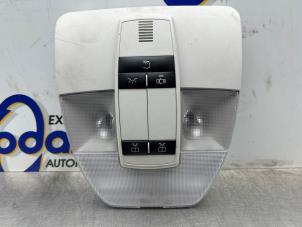 Begagnade Innerbelysning, fram Mercedes A (W169) 1.5 A-150 5-Drs. Pris € 30,00 Marginaltabell erbjuds av Gebr Opdam B.V.