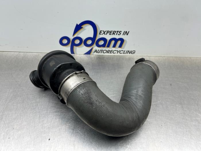 Gebrauchte Intercooler Schlauch Mercedes Vito (639.6) 2.2 113 CDI 16V Euro 5 Preis € 50,00 Margenregelung angeboten von Gebr Opdam B.V.