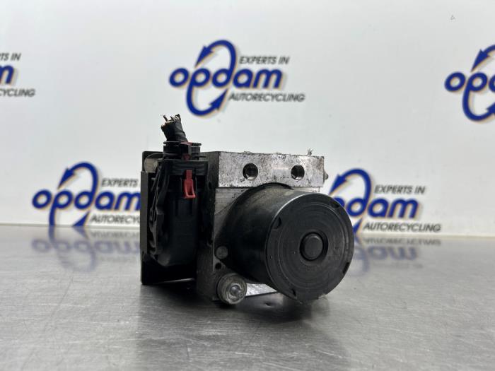 Gebrauchte ABS Pumpe Volkswagen Polo V (6R) 1.2 TDI 12V BlueMotion Preis € 110,00 Margenregelung angeboten von Gebr Opdam B.V.