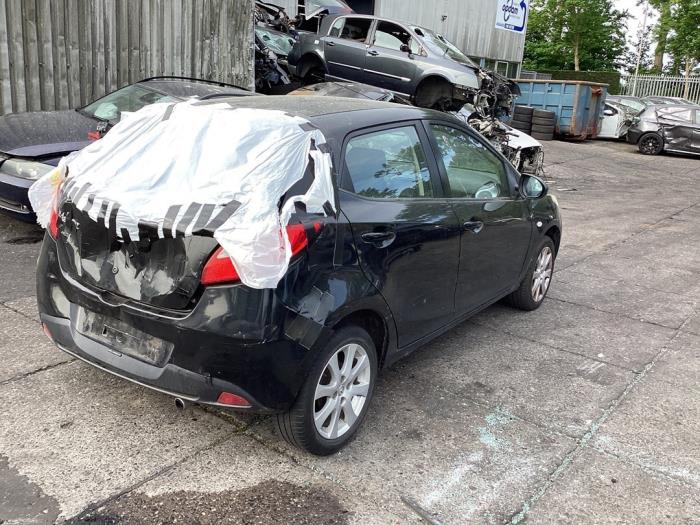Używane Próg prawy Mazda 2 (DE) 1.3 16V S-VT Cena na żądanie oferowane przez Gebr Opdam B.V.