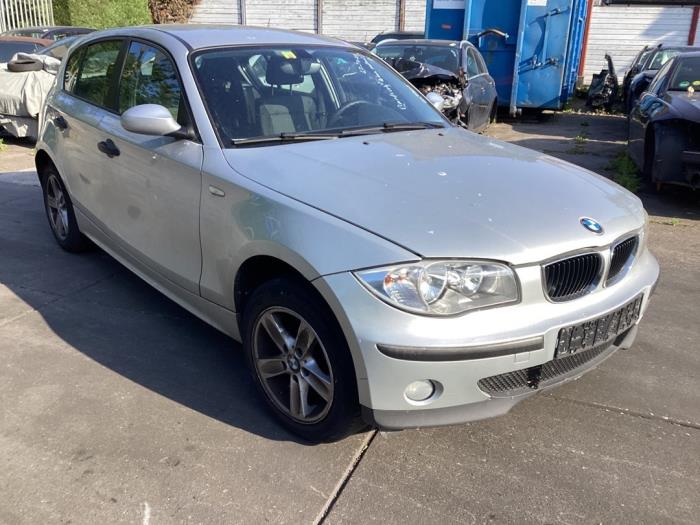 Używane Maska BMW 1 serie (E87/87N) 116i 1.6 16V Cena € 150,00 Procedura marży oferowane przez Gebr Opdam B.V.