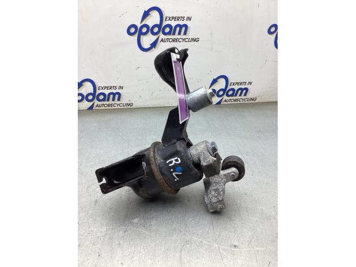 Engine mount from a Honda Civic (FK1/2/3) 1.4i VTEC 16V 2016