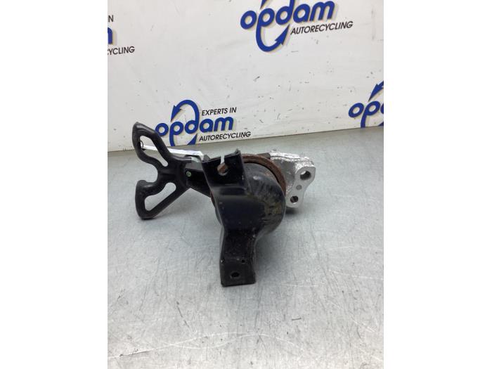 Engine mount from a Honda Civic (FK1/2/3) 1.4i VTEC 16V 2016