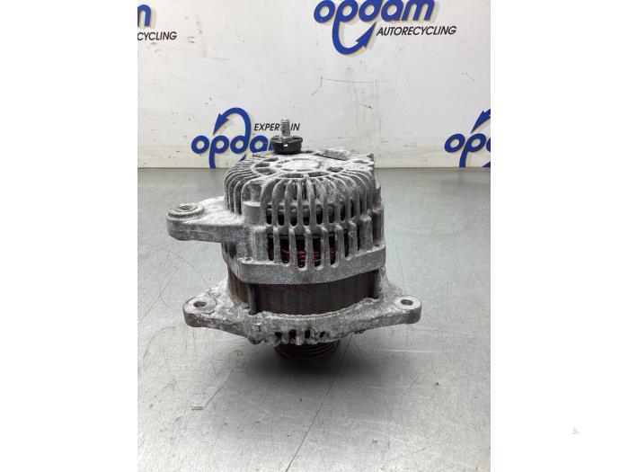 Begagnade Dynamo Nissan Micra (K13) 1.2 12V Pris € 50,00 Marginaltabell erbjuds av Gebr Opdam B.V.
