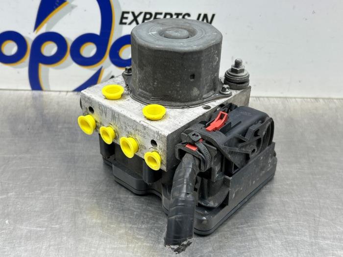 Used ABS pump Volkswagen Polo V (6R) 1.4 TSI 16V BlueGT Price € 125,00 Margin scheme offered by Gebr Opdam B.V.