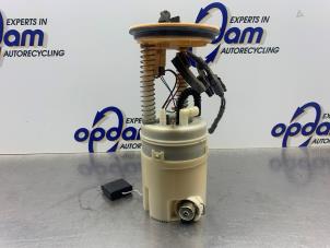 Begagnade Bensinpump Mercedes B (W245) 1.7 B-170 16V Pris € 75,00 Marginaltabell erbjuds av Gebr Opdam B.V.