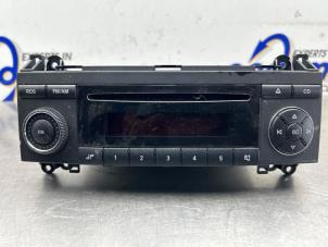 Begagnade CD-spelare med radio Mercedes B (W245) 1.7 B-170 16V Pris € 90,00 Marginaltabell erbjuds av Gebr Opdam B.V.