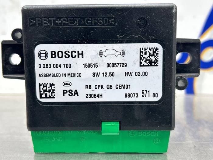 Begagnade PDC-modul Citroen C4 Cactus (0B/0P) 1.2 PureTech 82 12V Pris € 50,00 Marginaltabell erbjuds av Gebr Opdam B.V.