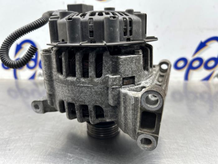 Usagé Dynamo Mercedes B (W245) 1.5 B-150 16V Prix € 50,00 Règlement à la marge proposé par Gebr Opdam B.V.