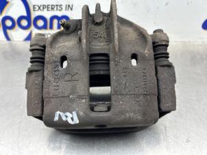 Usados Pinza de freno derecha delante Volvo V40 (VW) 2.0 16V Turbo Precio € 40,00 Norma de margen ofrecido por Gebr Opdam B.V.