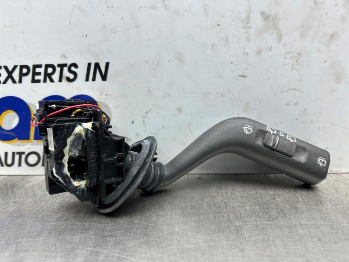 Gebrauchte Scheibenwischer Schalter Volvo V40 (VW) 2.0 16V Turbo Preis € 25,00 Margenregelung angeboten von Gebr Opdam B.V.
