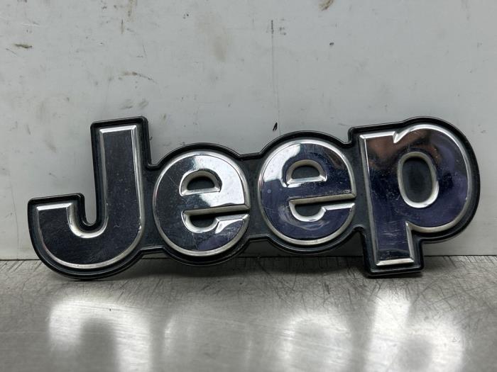 Używane Emblemat Jeep Renegade (BU) 1.4 Multi Air 16V Cena € 25,00 Procedura marży oferowane przez Gebr Opdam B.V.