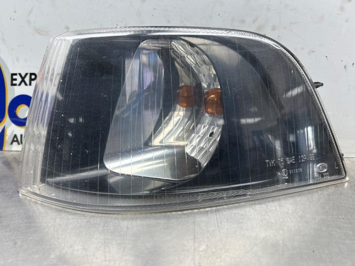 Begagnade Indikator, vänster Volvo V40 (VW) 2.0 16V Pris € 20,00 Marginaltabell erbjuds av Gebr Opdam B.V.