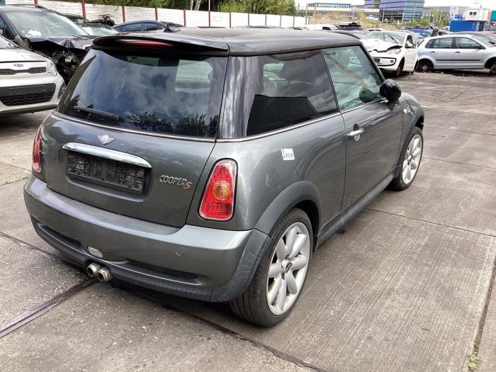 Tür 2-türig rechts van een MINI Mini Cooper S (R53) 1.6 16V 2004