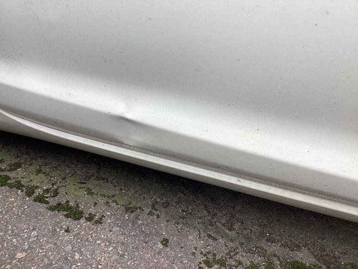 Portière 2portes droite d'un Ford Ka II 1.2 2011