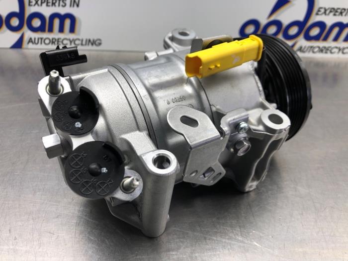 Nowe Pompa klimatyzacji Peugeot 308 (F3/FB/FH/FM/FP) 1.2 12V PureTech 110 Cena € 302,44 Z VAT oferowane przez Gebr Opdam B.V.