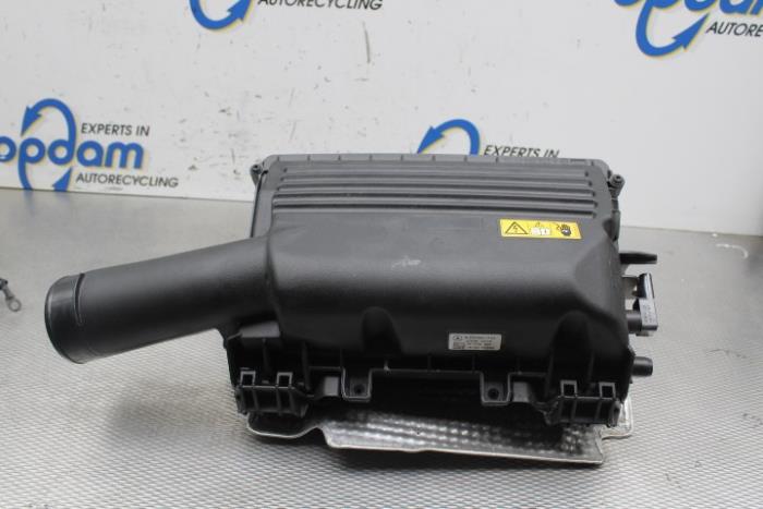 Begagnade Luftfilterhus Mercedes GLC (X253) 2.0 300 e 16V 4-Matic Pris € 50,00 Marginaltabell erbjuds av Gebr Opdam B.V.