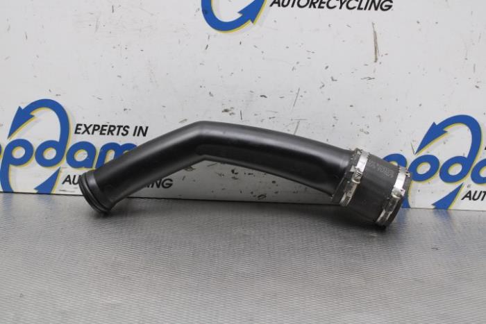 Gebrauchte Intercooler Rohr Mercedes GLC (X253) 2.0 300 e 16V 4-Matic Preis € 25,00 Margenregelung angeboten von Gebr Opdam B.V.