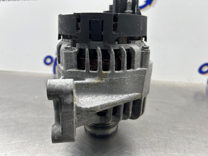 Usagé Dynamo Fiat Punto III (199) 0.9 TwinAir Turbo 100 Prix € 100,00 Règlement à la marge proposé par Gebr Opdam B.V.