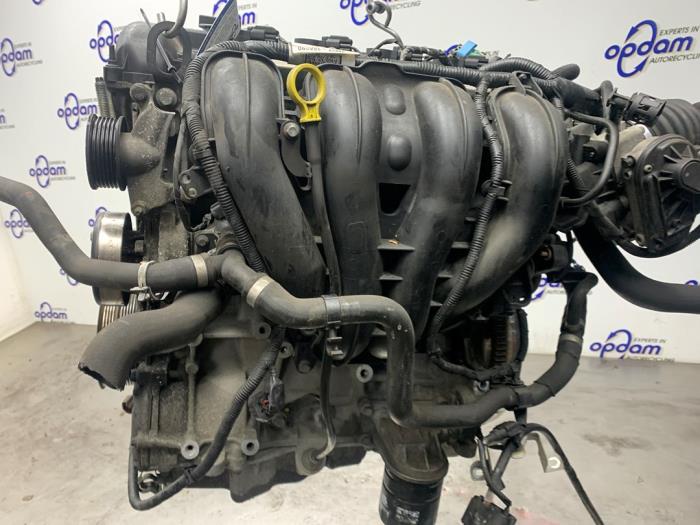 Motor van een Ford Focus 2 C+C 2.0 16V 2008