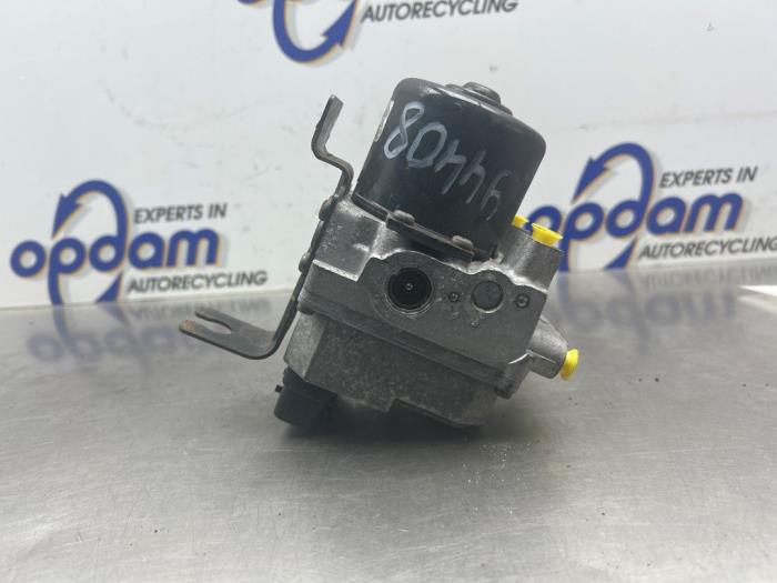 Begagnade ABS-pump Chevrolet Kalos (SF48) 1.2 Pris € 80,00 Marginaltabell erbjuds av Gebr Opdam B.V.