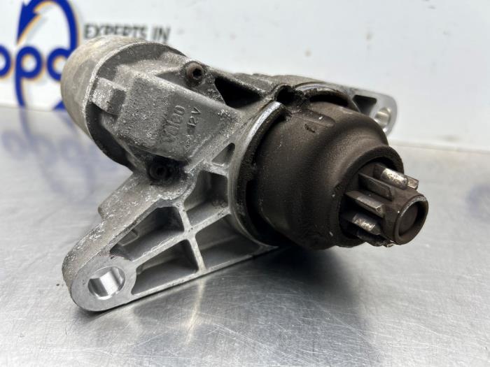 Startmotor från en Volkswagen Polo IV (9N1/2/3) 1.2 12V 2007