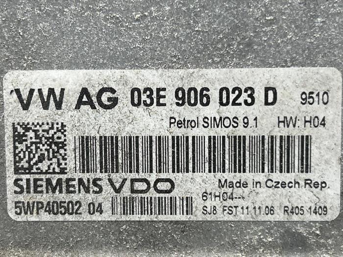 Engine management computer from a Volkswagen Polo IV (9N1/2/3) 1.2 12V 2007