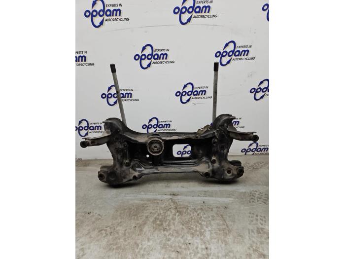 Used Subframe Volkswagen Caddy III (2KA,2KH,2CA,2CH) 1.6 TDI 16V Price € 121,00 Inclusive VAT offered by Gebr Opdam B.V.