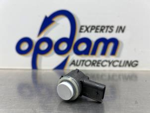 Begagnade Parkeringssensor Seat Ibiza V (KJB) 1.0 TSI 12V Pris € 25,00 Marginaltabell erbjuds av Gebr Opdam B.V.