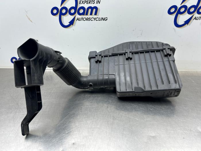 Begagnade Luftfilterhus Citroen C4 Cactus (0B/0P) 1.2 PureTech 82 12V Pris € 50,00 Marginaltabell erbjuds av Gebr Opdam B.V.