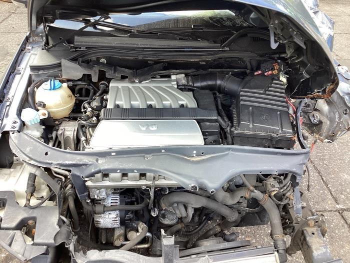 Engine Volkswagen Passat Variant 3.2 FSI V6 32V 4Motion - 03H100032A AXZ