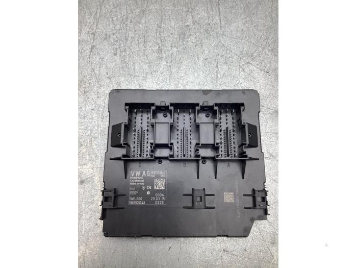 Used Body control computer Volkswagen Caddy III (2KA,2KH,2CA,2CH) 1.6 TDI 16V Price € 181,50 Inclusive VAT offered by Gebr Opdam B.V.
