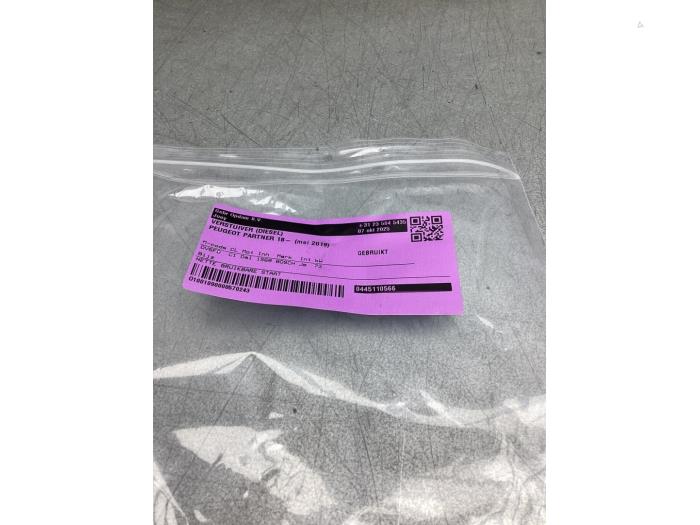 Usagé Injecteurs Peugeot Partner (EA//EF/EN/EU) 1.6 BlueHDi 100 Prix € 60,00 Règlement à la marge proposé par Gebr Opdam B.V.