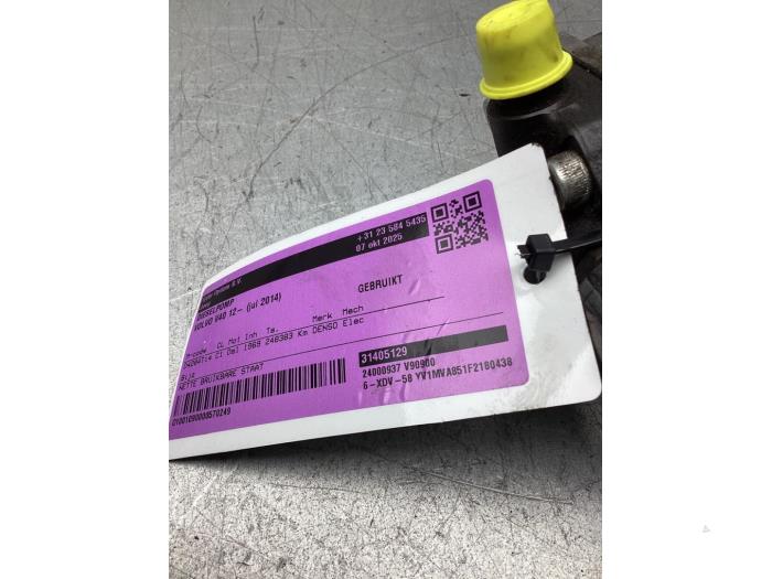 Begagnade Dieselpump Volvo V40 (MV) 2.0 D4 16V Pris € 500,00 Marginaltabell erbjuds av Gebr Opdam B.V.